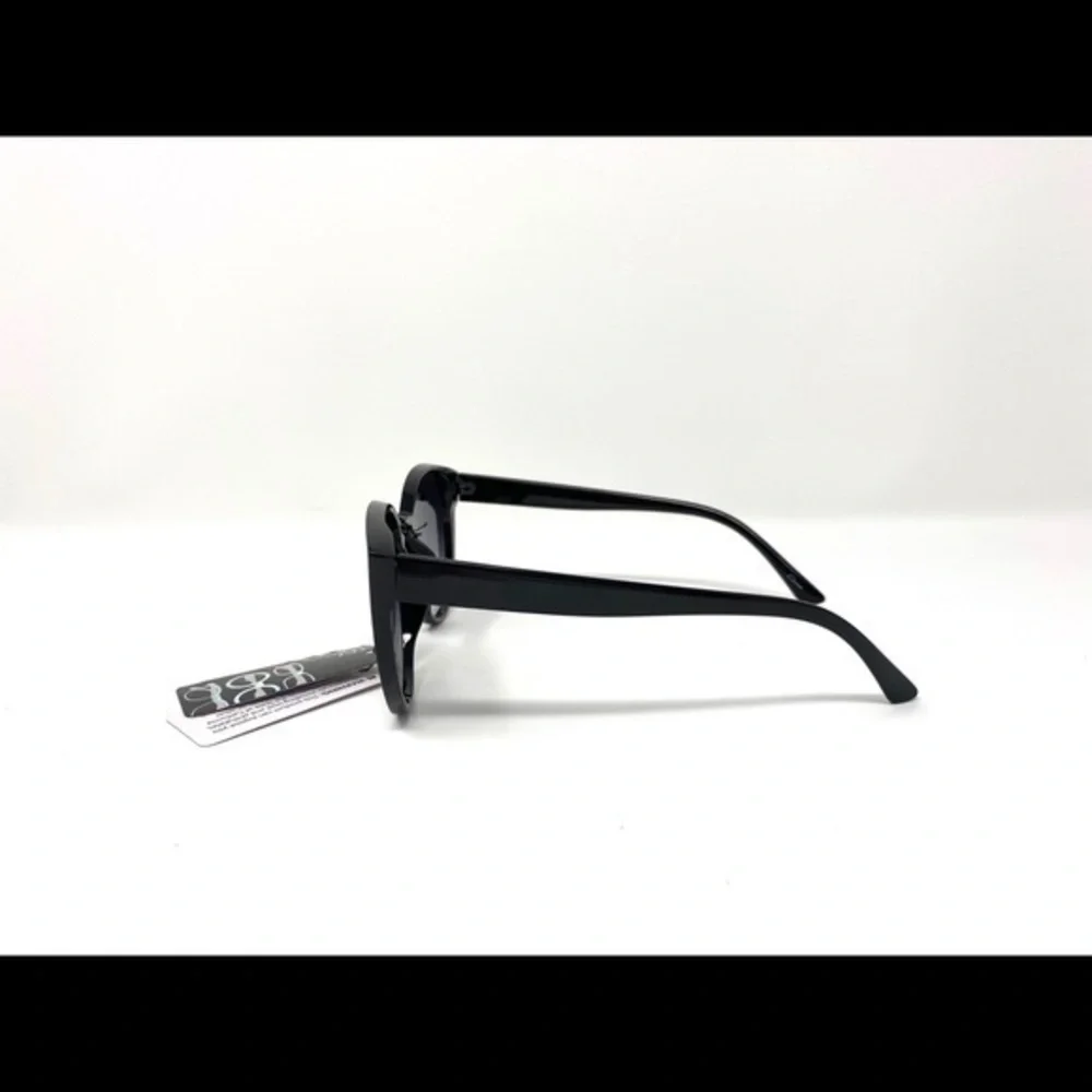 Cat style sunglasses